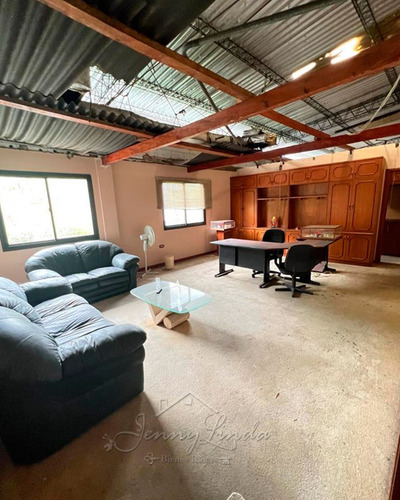 Venta Galpón Zona Industrial La Victoria Aragua