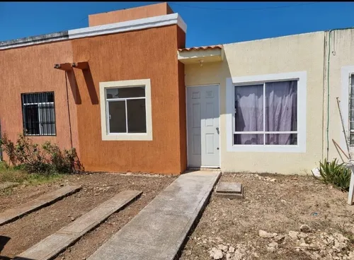Renta Bonita Casa, De 1 Nivel, Lista Para Vivir!!!