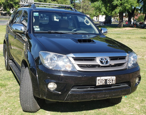 Toyota Sw4 Srv 3.0 At Cuero 4x4 Cristales Antivandalicos