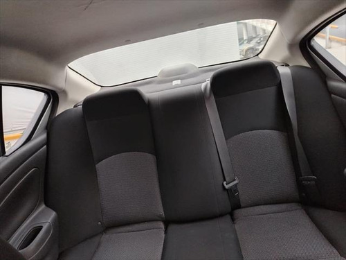 Nissan Versa 1.6 A/C Mt