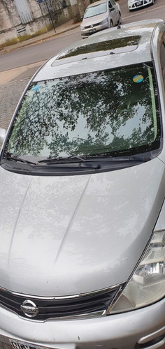 Nissan Tiida Tekna 2013