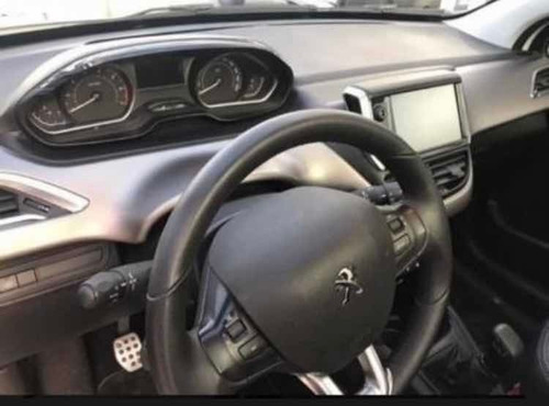 Imagen 6 de 9 de Peugeot 208 2016 1.6 Feline Pack Cuir
