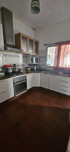 Venta Gran Casa En Cerro Austria Y Portugal