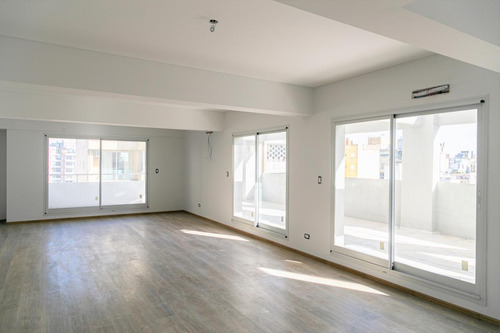 Amplio Loft Que Sugiere Un Lugar Distinto Para Vivir-centro Rosario