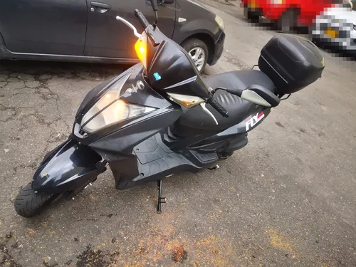 Moto Scooter Automática Cómoda Tranquila Para Manejar.