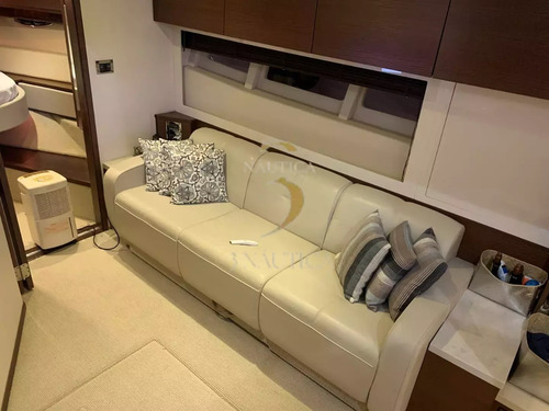 Sea Ray 410 Triton Bayliner Phantom Intermarine Azimut