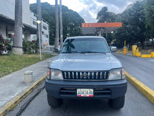 Imagen 2 de 12 de Toyota Meru 4x4