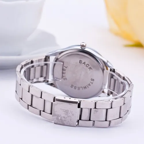 Reloj geneva stainless steel back precio new arrivals