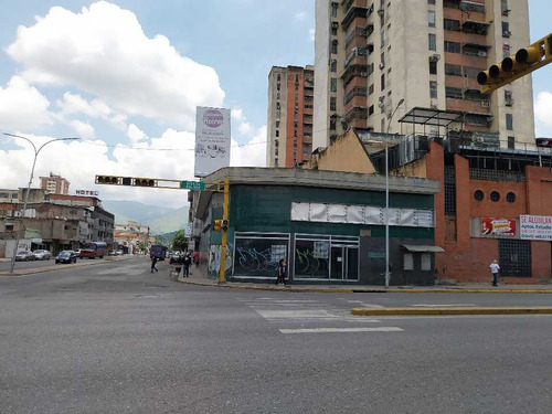 Maracay  Centrico Local Comercial . Av. Bolivar 