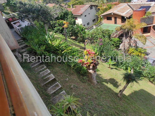 Alto Hatillo !! Hermosa Casa Con Vista Al Ávila, Impecable Cuidado Y Mantenimiento, 1.647 M2 Terreno, 408 M2 Constr., 4 Hab, 7 Baños, 6 Pe, Amplio Y Bello Anexo, Calle Cerrada Con Vigilancia Y Pozo