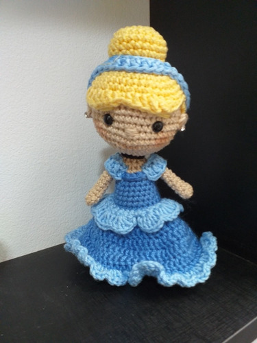Imagem 1 de 8 de Amigurumi Cinderela