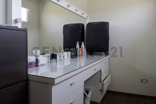 Casa En Venta Funes