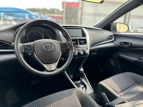 Toyota Yaris 1.3 16V FLEX XL LIVE MULTIDRIVE