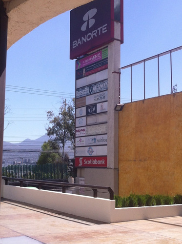 Local Comercial U Oficina En Renta , 30 M2, En Centro Comercial Sobre Avda. Toluca