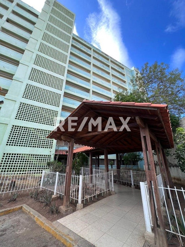 Hermosa Vista Al Mar, En Juan Griego, Edificio Taguantar