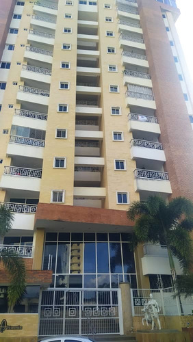 Imagen 2 de 24 de Venta Apartamento Urbanización El Bosque Valencia