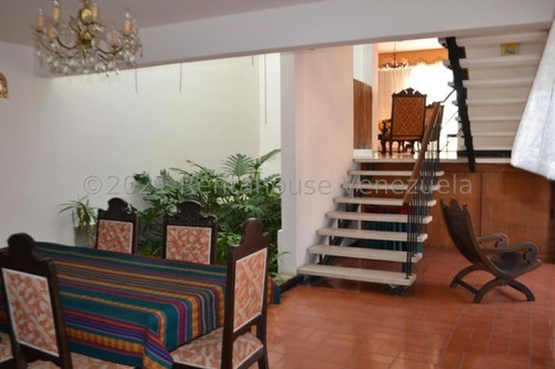 Imagen 2 de 8 de Casa En Venta Urb. El Cafetal # 22-12950