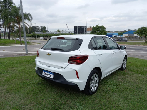 Imagem 10 de 13 de Gm Onix Lt 2020 1.0