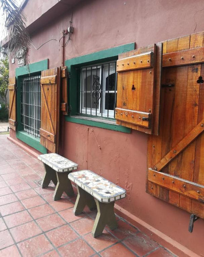 Casa En Venta - 2 Dormitorios 1 Baño - Departamento - 1.000mts2 - Chascomús