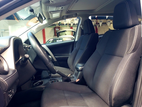 Imagen 8 de 13 de Toyota Rav4 2017 2.5 Xle 4wd At