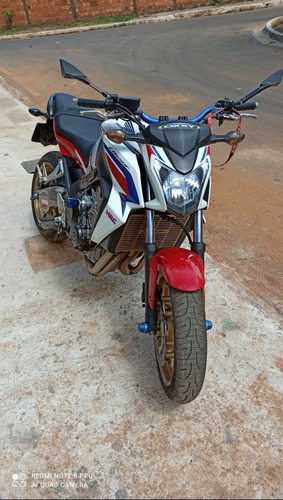 Imagem 7 de 8 de Honda Cb 650f -2015 - Muito Conservada Com Muitos Acessórios