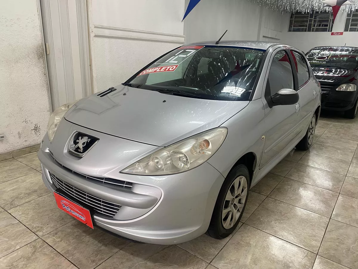 Peugeot 207 1.4 Xr Flex 5p