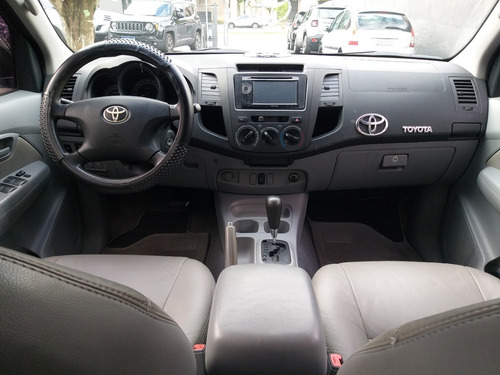 Toyota Hilux 2.7 Vvt-i Sr Cab. Dupla 4x2 Aut. 4p