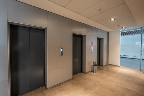 Oficina En Arriendo/venta En Chico Norte. Cod A1094081