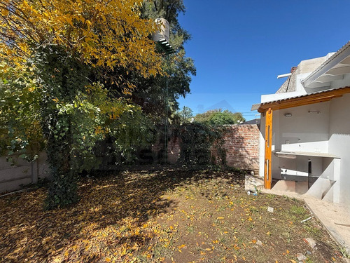 Casa En Venta 2 Dorm. A Estrenar! -calle 54 Nº 813 E/ Moreno (119) Y 121 General Belgrano.