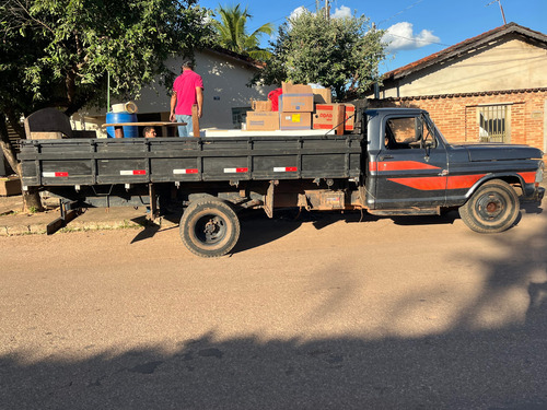 Vendo F4000 Na Carroceria Observação No Documento Está Baú