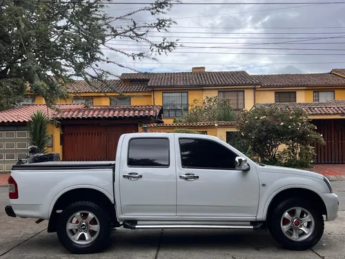 D Max 4x2 Gasolina