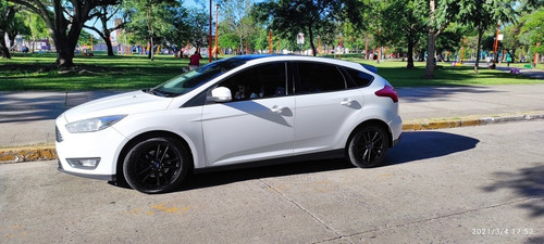 Ford Focus Version S, 1.6