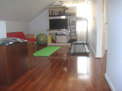 Linda Casa Excelente Estado De Mantencion Condominio 5d Y 3b