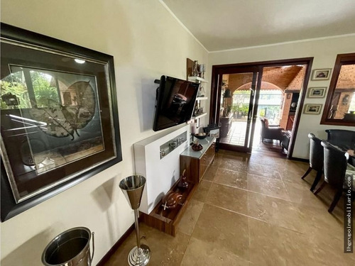 Imagen 5 de 29 de En Venta Casa Guataparo Country Club.
