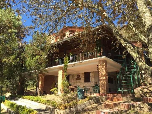 Imagen 1 de 10 de Hermoso Rancho Con Cabaña En Hidalgo. 32.2 Hectare. Vista