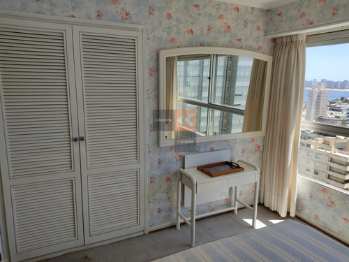 Venta Apartamento 3 Dormitorio Y Dependencia, Peninsula, Punta Del Este- Ref: 8445