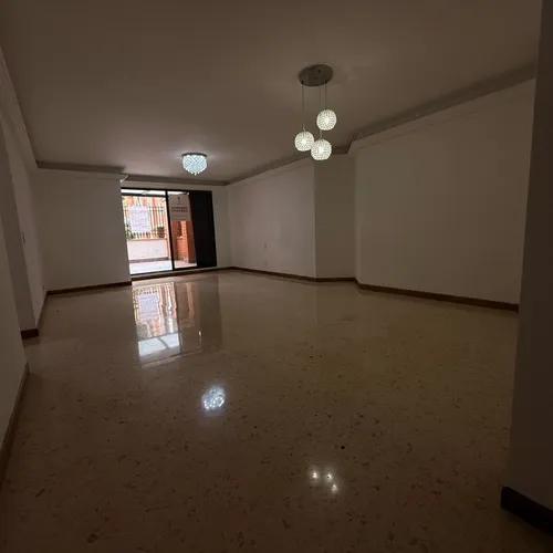 Se Arrienda Apartamento En Laureles