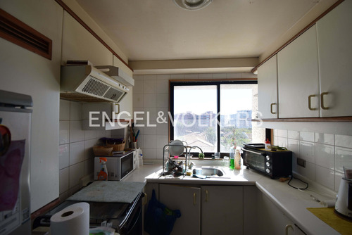 Venta De Departamento En La Avenida Del Mar