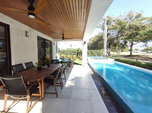 Imagen 9 de 30 de Casa Con Hermosa Vista Al Campo De Golf En Paraiso Country Club, A 10 Min De Cuernavaca