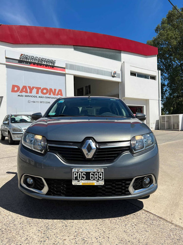 Imagen 2 de 8 de Renault Sandero 2016 1.6 Privilege 105cv