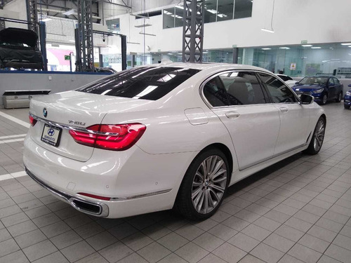 Imagen 8 de 15 de Bmw Serie 7 2017 4.4 750lia Excellence At Agencia Credito!!