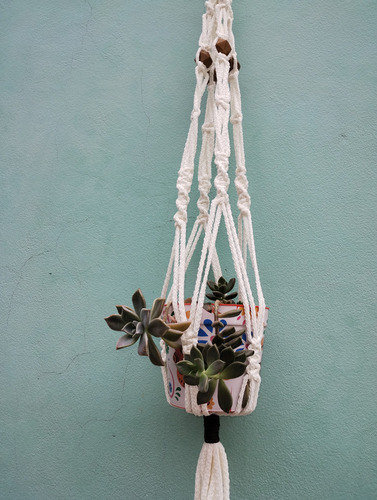 Colgante Porta Maceta En Tejido En Tecnica De Macrame Blanco