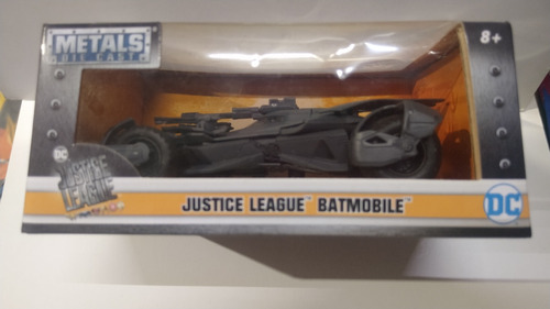 Justice League Batmobile Metals Die Cast 
