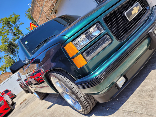 Chevrolet Silverado Pickup 2500 Custom 4vel Aa Mt