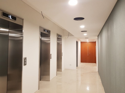 Imagen 6 de 14 de Oficina En Alquiler En Villa Sarmiento