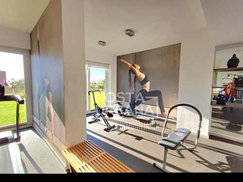 Vende Soleado Departamento Concón