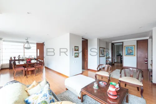 Apartamento En Arriendo En El Chico. Cod A2005