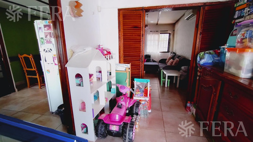 Venta Casa De 4 Ambientes Con Cochera En Quilmes