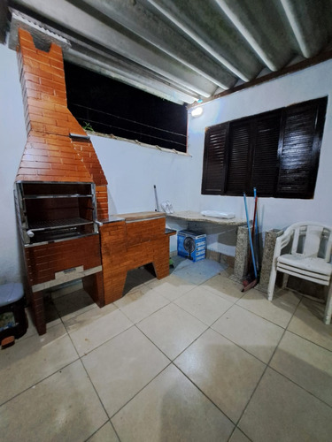 Sitio Rico Em Agua, Com Nascente, Rio Dentro E Lago De Peixes