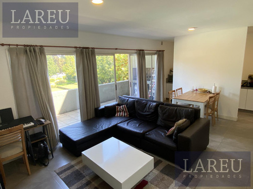 Departamento En Venta Con Renta, En Bosque Alto
